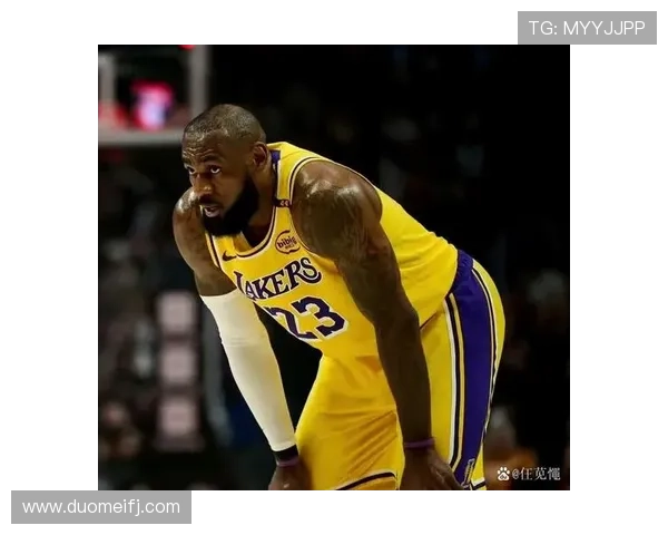 雷迪克谈老詹连续上双纪录终止表示欣慰期待新话题的出现